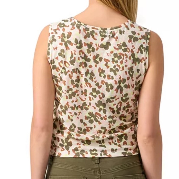 Sanctuary Printed Twist Front Top Size Small Green Print - Picture 6 of 6